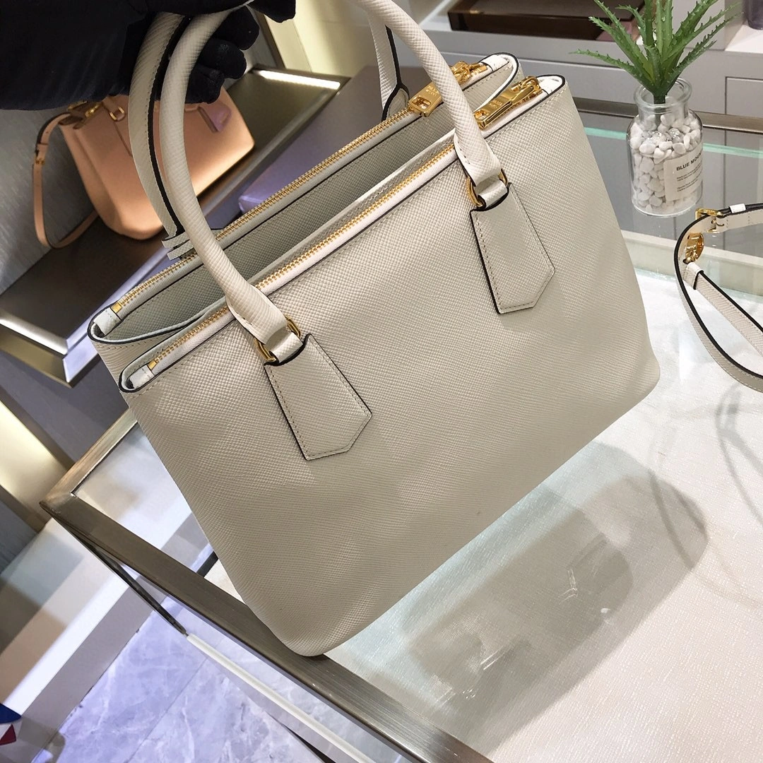 MOMO- 1BA232-2A4A-F0009-V-OOO Galleria Saffiano item : B-B598E1522W