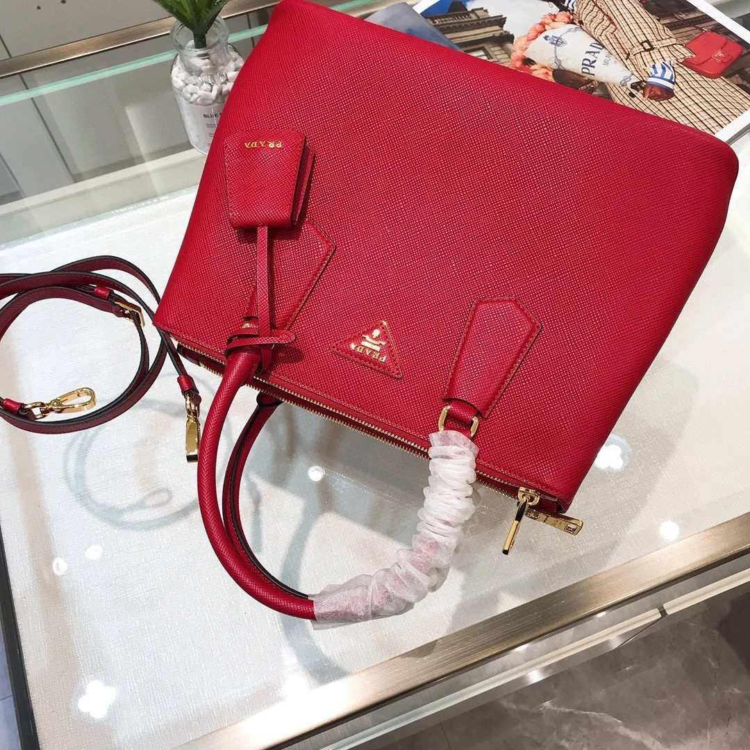 MOMO- 1BA232-2A4A-F068Z-V-OOO Galleria Saffiano item : B-B598E1523W