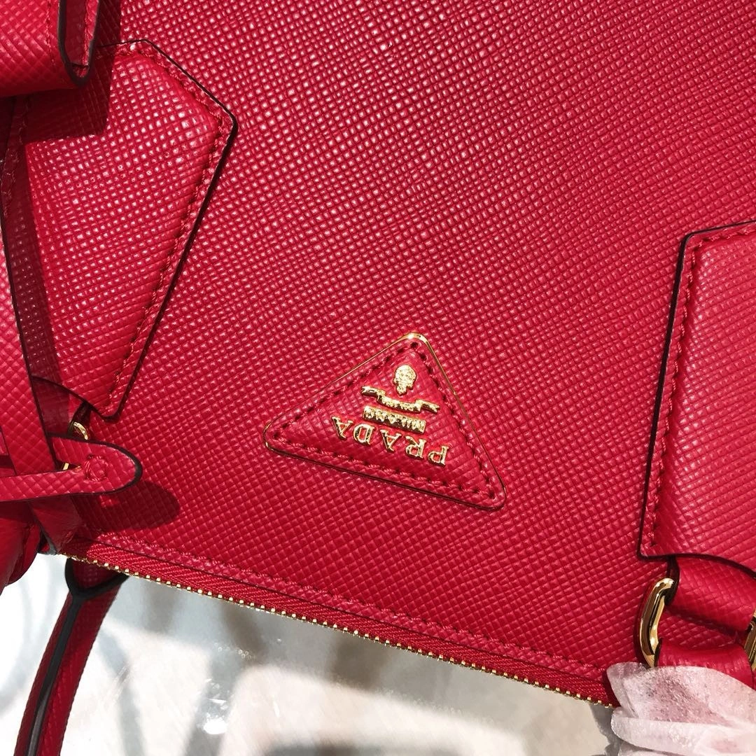 MOMO- 1BA232-2A4A-F068Z-V-OOO Galleria Saffiano item : B-B598E1523W