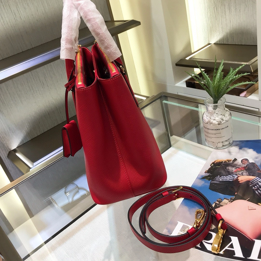 MOMO- 1BA232-2A4A-F068Z-V-OOO Galleria Saffiano item : B-B598E1523W