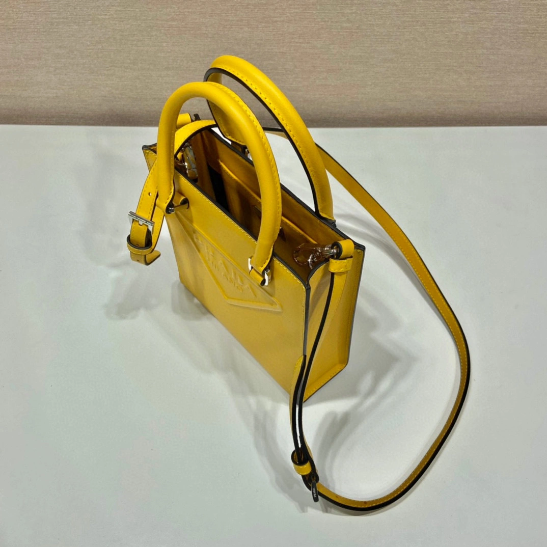 MOMO- 1BA333_ASK_F0377_V_OOO calfskin item：B-B202E2405C