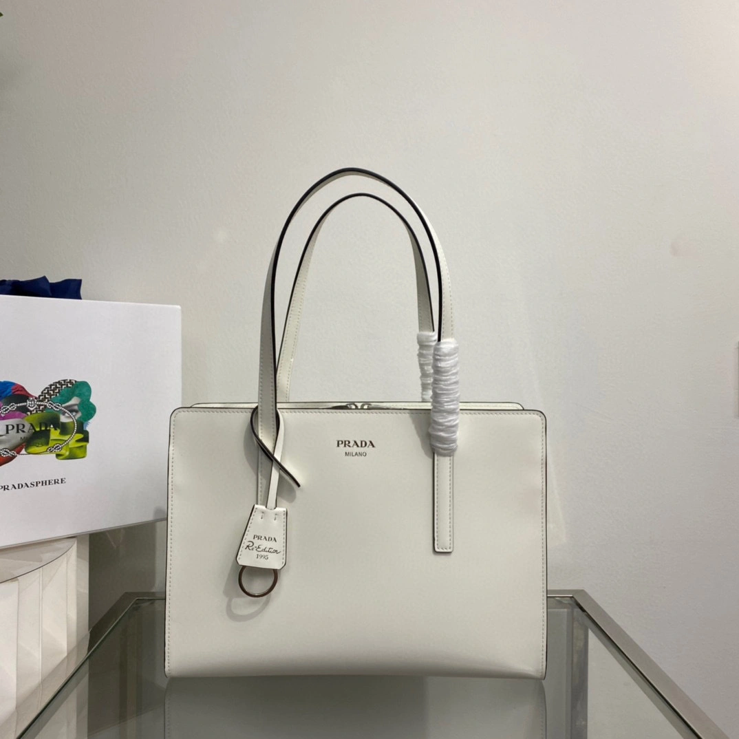 MOMO- 1BA350_ZO6_F0PG7_V_OOO tote item：B-B063F2013C