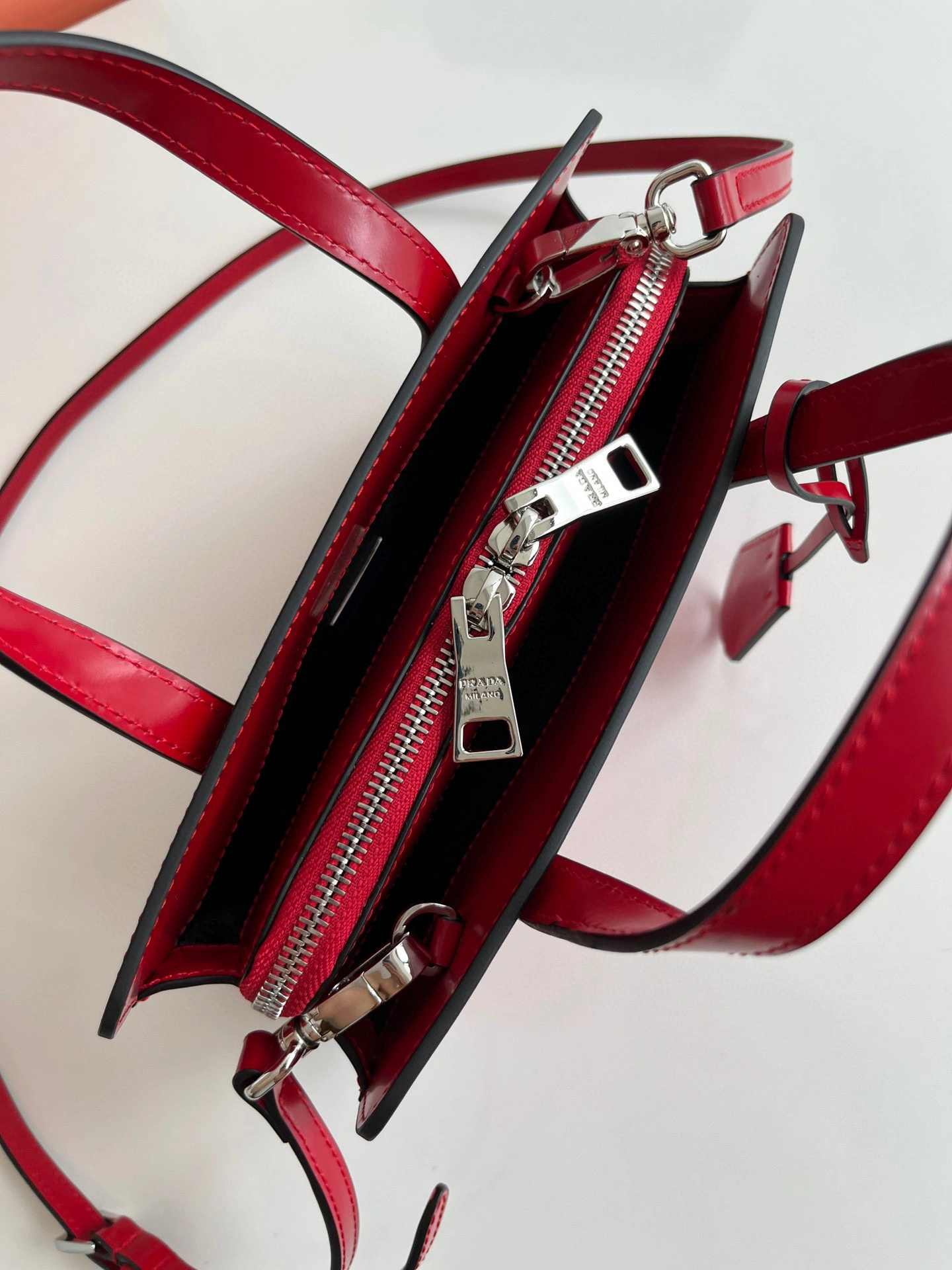 MOMO- 1BA357_ZO6_F02SB_V_OOO 22 calfskin item：B-B564F2016C