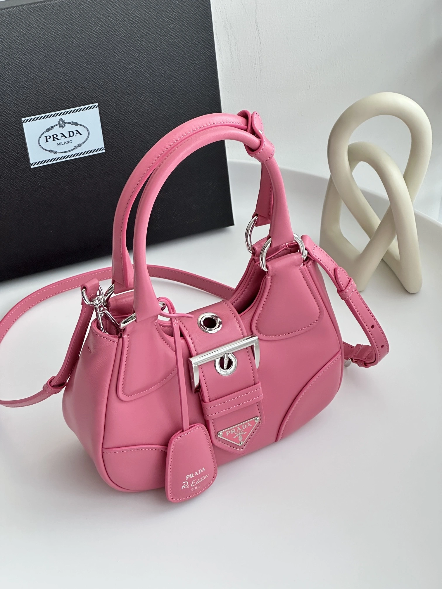 MOMO- 1BA381_2DYI_F0410_V_OOM item:D-B000A1588