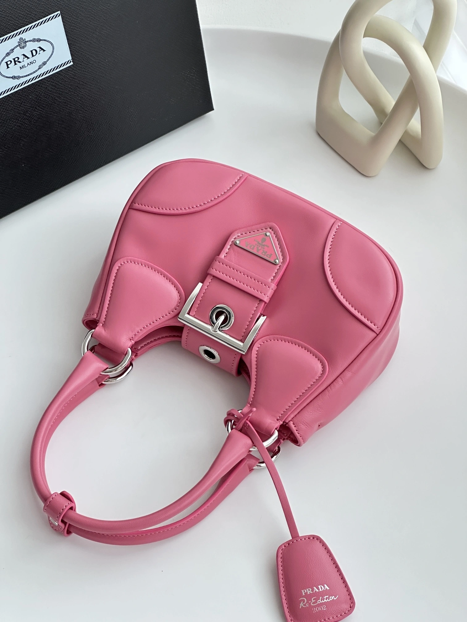 MOMO- 1BA381_2DYI_F0410_V_OOM item:D-B000A1588