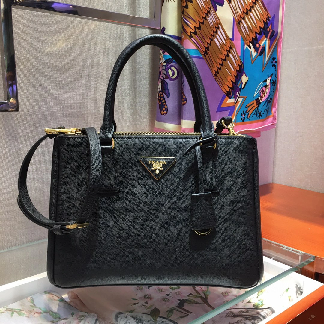 MOMO- 1BA863-NZV-F0002 cowhide item：B-B000E2443C