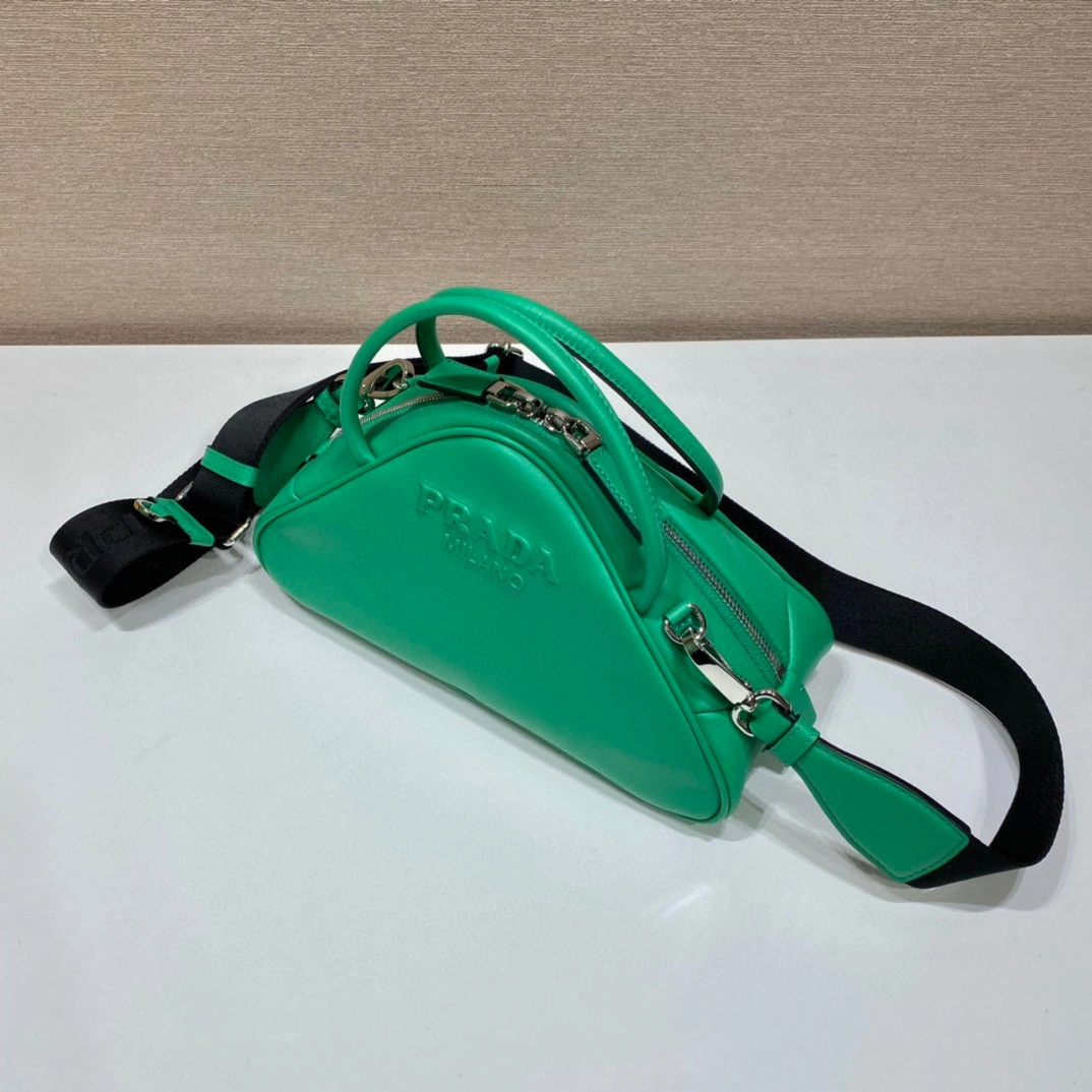 MOMO- 1BB082_2BYA_F0458_V_NEO calfskin item：B-B000E2418C