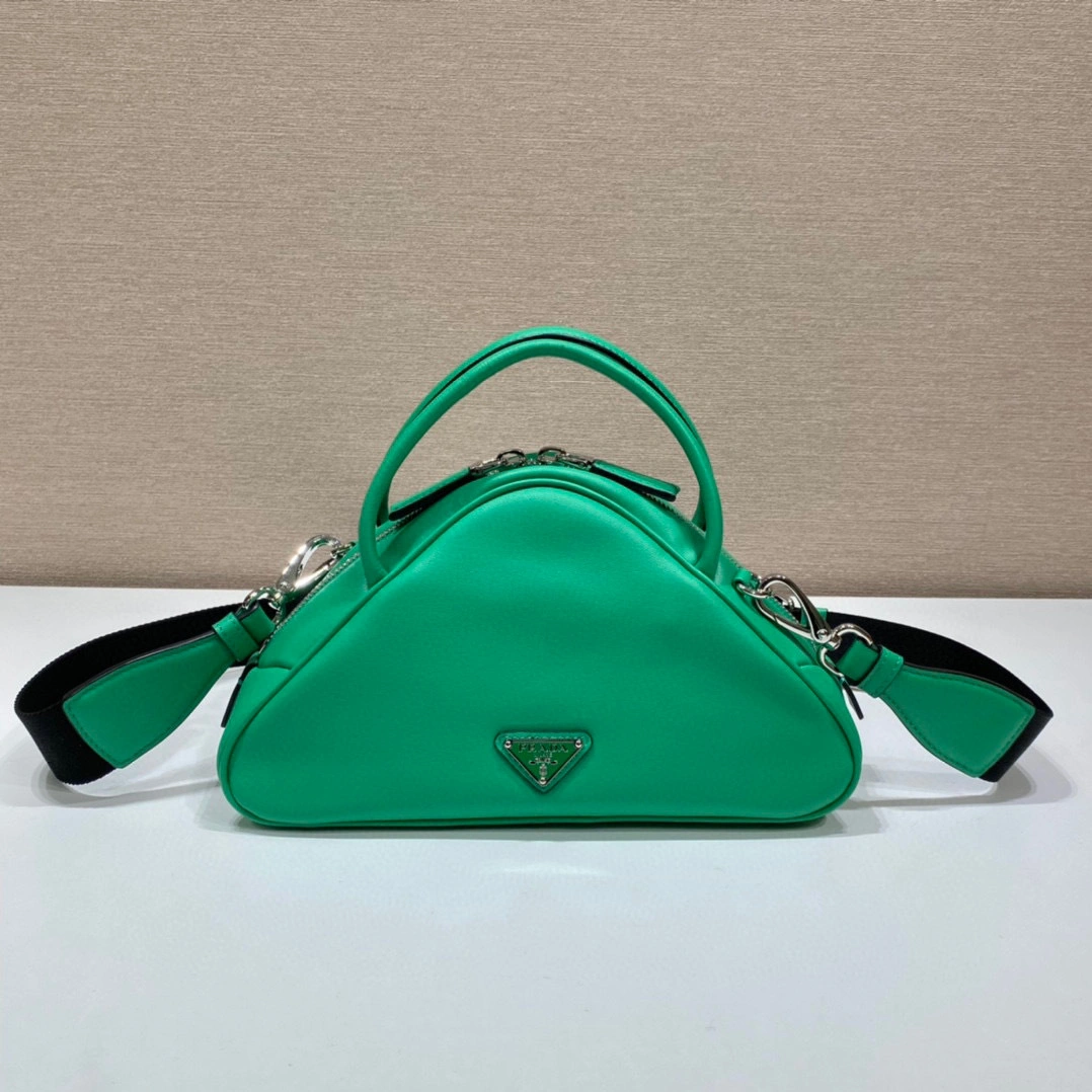 MOMO- 1BB082_2BYA_F0458_V_NEO calfskin item：B-B000E2418C