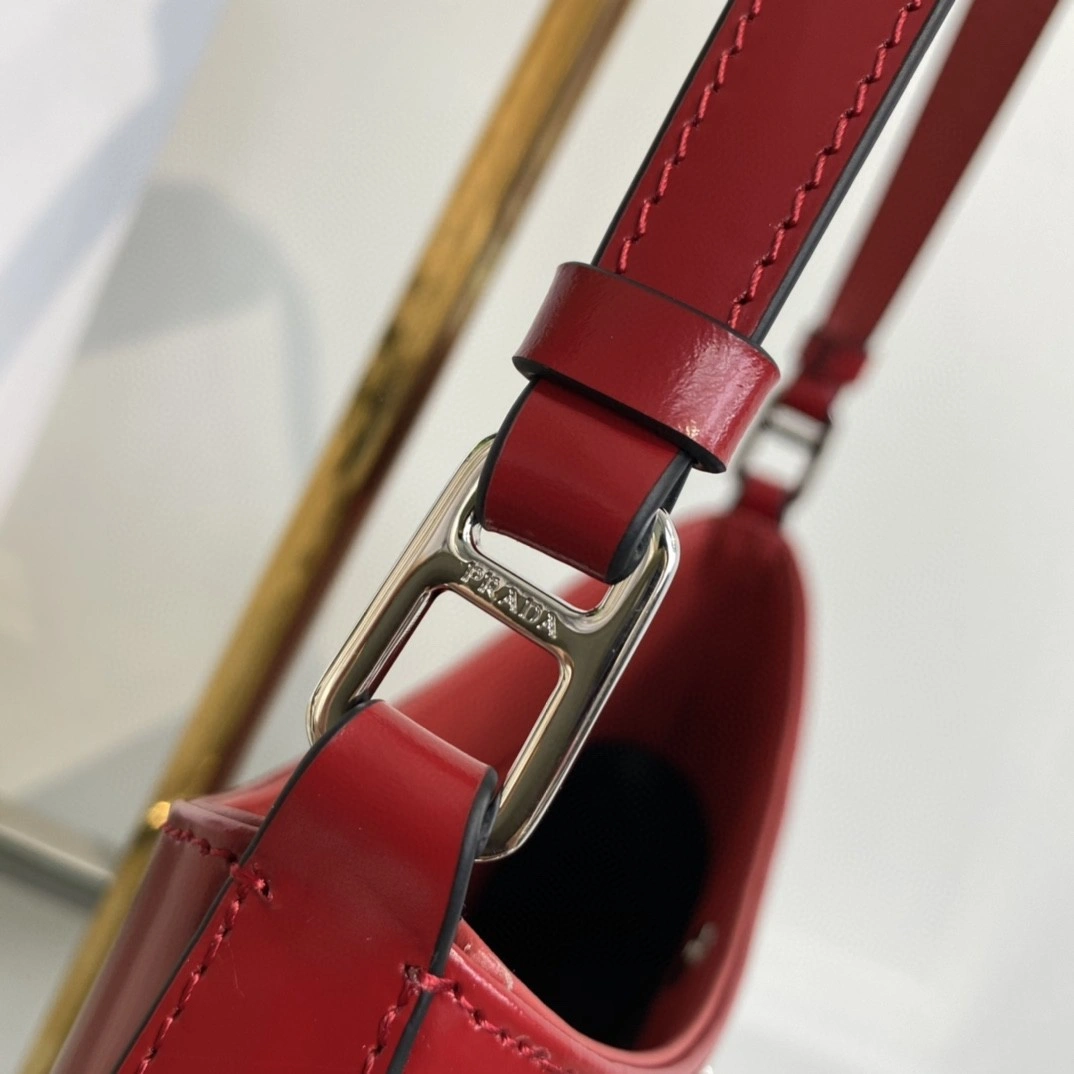 MOMO- 1BC499-VOO-OZO6F-0-2SB Calfskin item : B-B063D1124