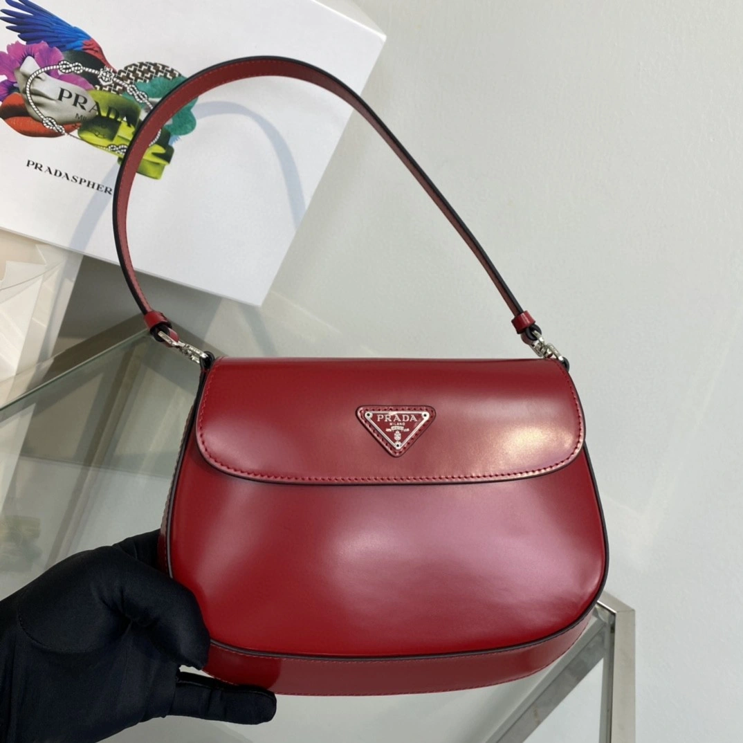MOMO- 1BD311_ZO6_F02SB_V_OOO Calfskin item : B-B063D1117