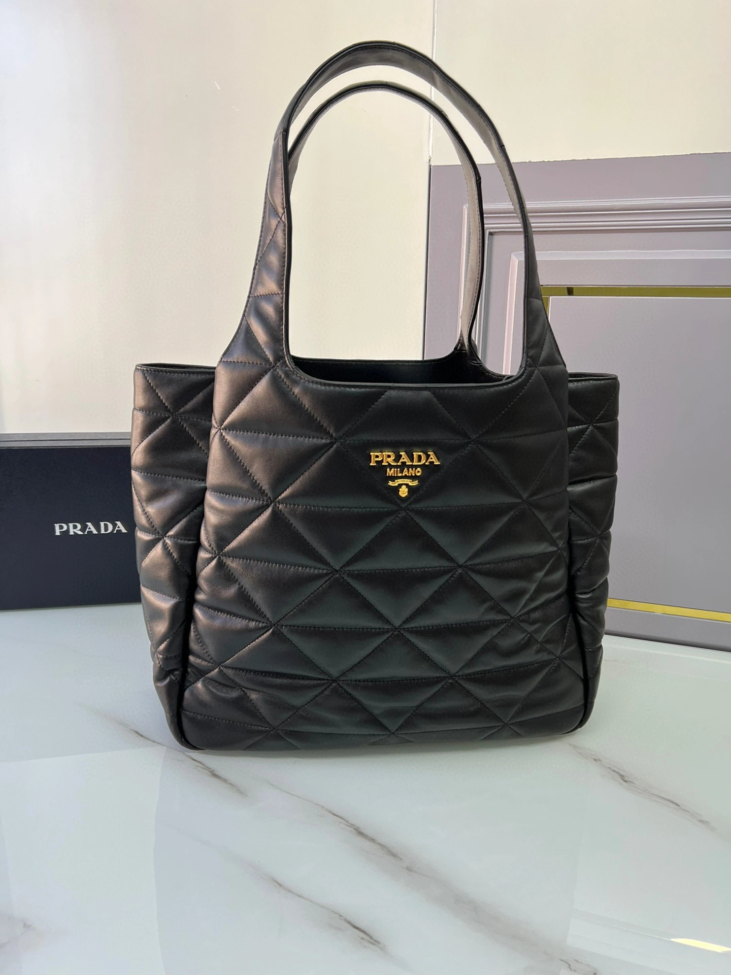MOMO- 1BG449 sheepskin item：B-B063K1688C