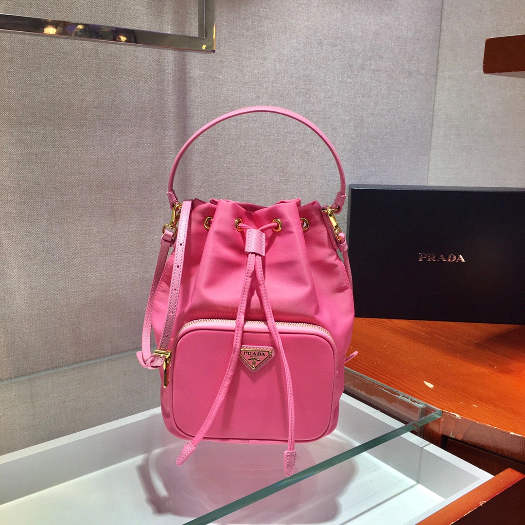 MOMO- 1BH038-V44-F0638-V-OOO nylon item：B-B000E2439C