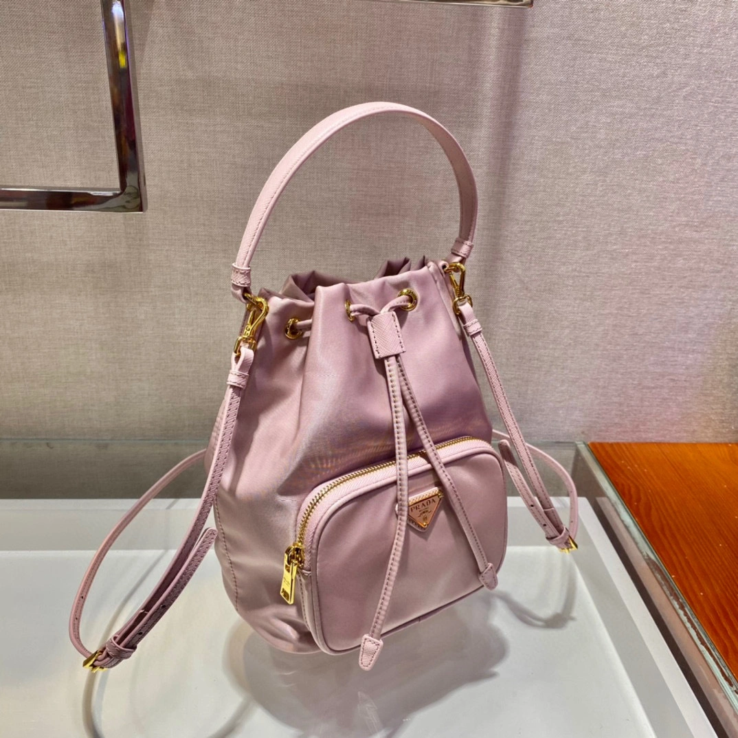 MOMO- 1BH038RV44-F0E18 nylon item：B-B000E2438C
