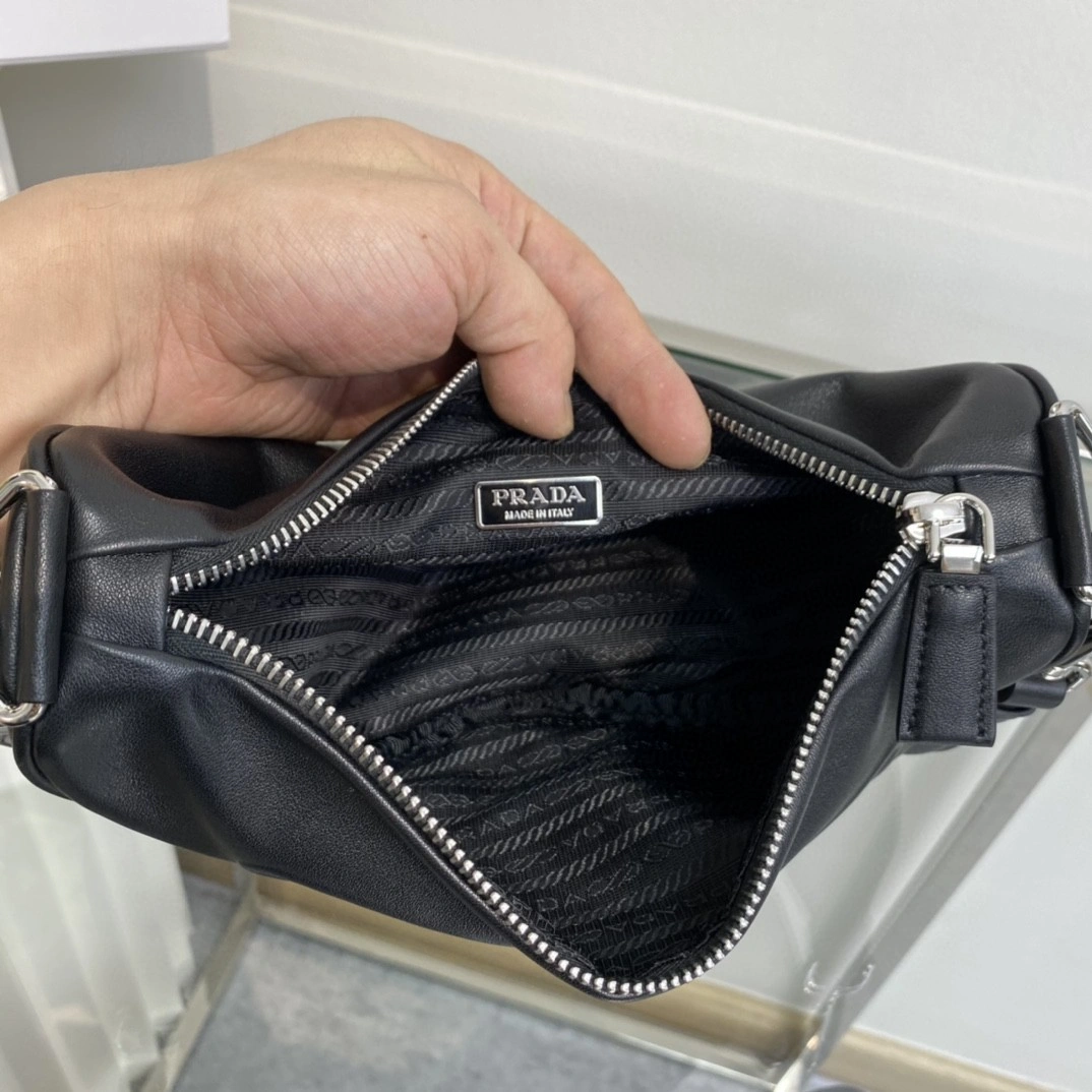 MOMO- 1BH190_2BYA_F0002_V_BRO Calfskin item : B-B063D1122