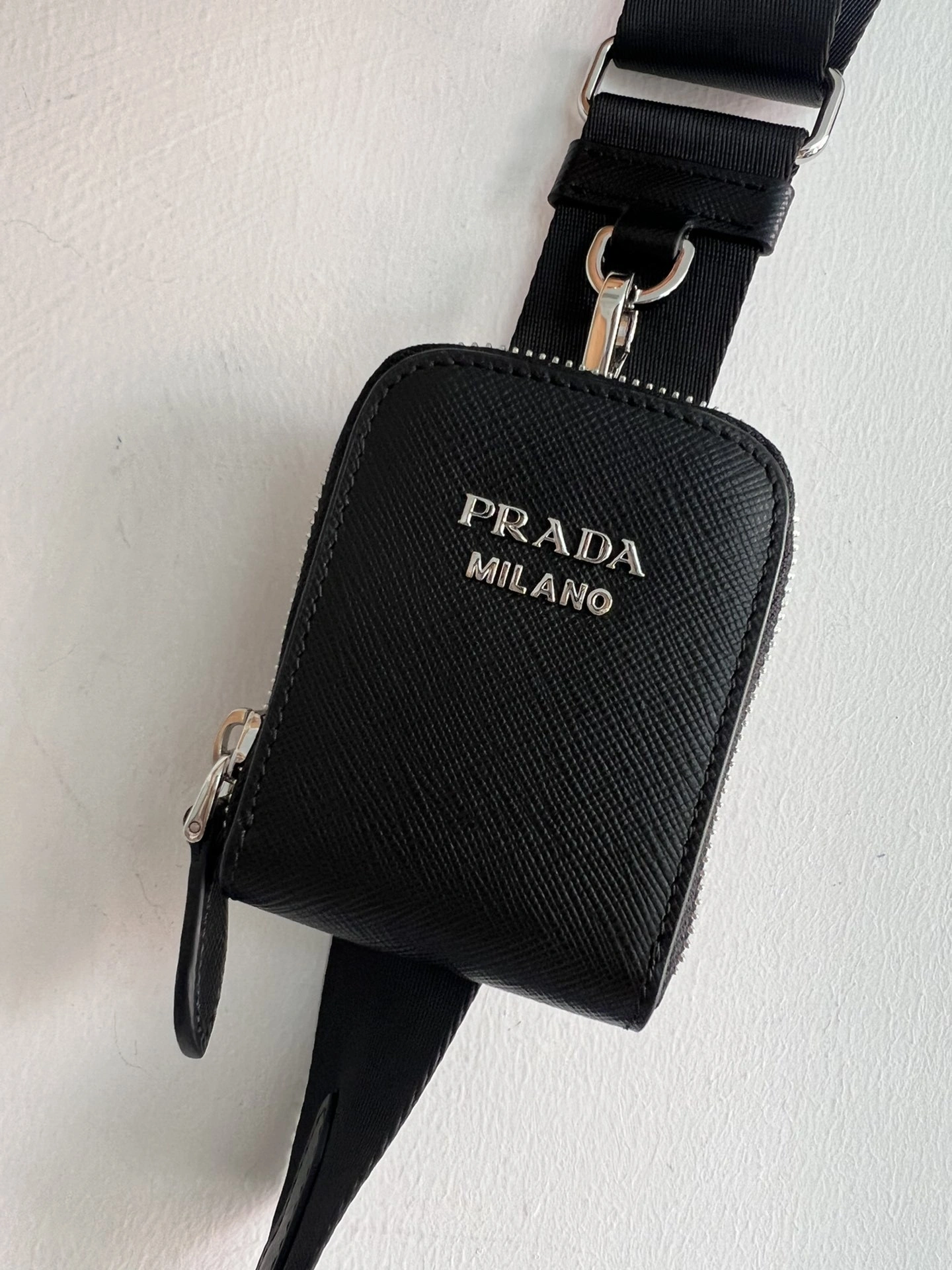 MOMO- 1BP020-2EVU-F0002-NOO item:D-B000A2419R