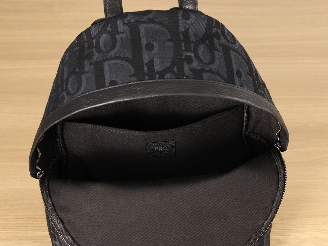 MOMO- 1ESBA088YXL-H03E item:D-B482B1718R