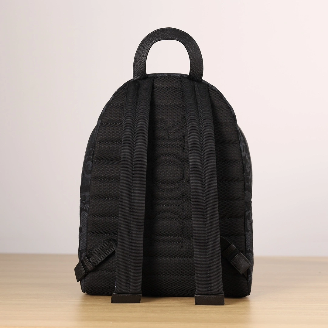 MOMO- 1ESBA088YXL-H03E item:D-B482B1718R