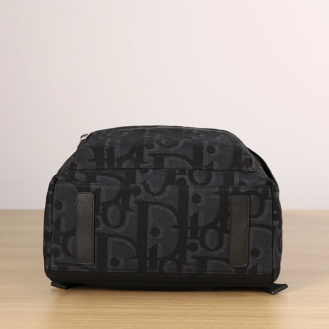 MOMO- 1ESBA088YXL-H03E item:D-B482B1718R