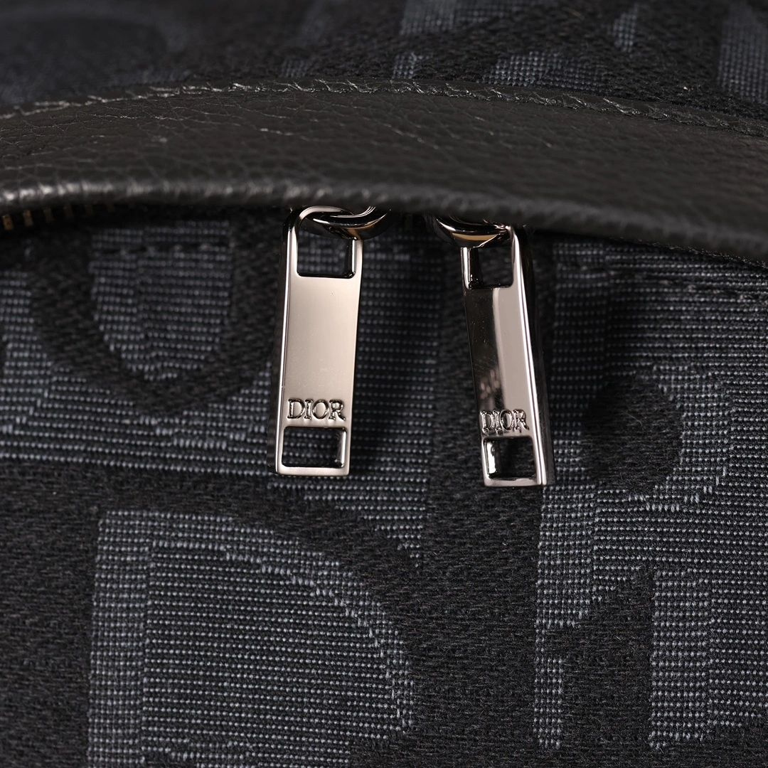 MOMO- 1ESBA088YXL-H03E item:D-B482B1718R