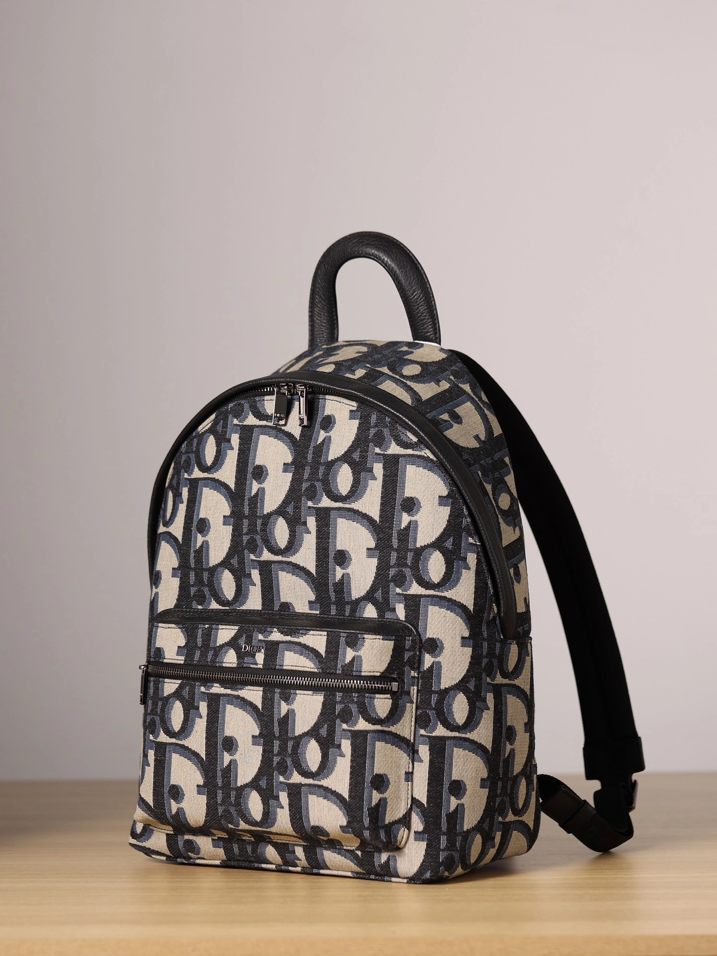 MOMO- 1ESBA088YXL-H27E item:D-B482B1719R
