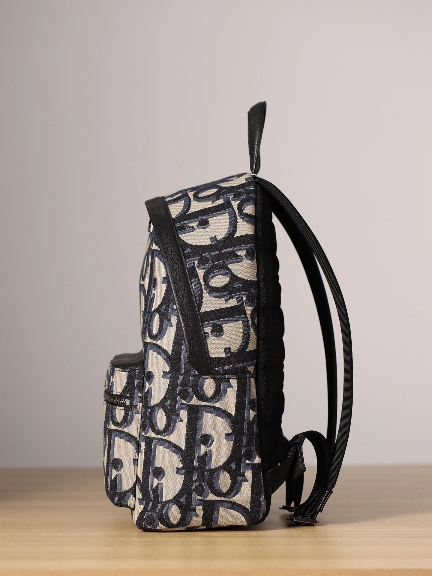 MOMO- 1ESBA088YXL-H27E item:D-B482B1719R