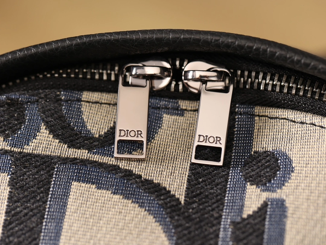 MOMO- 1ESBA088YXL-H27E item:D-B482B1719R