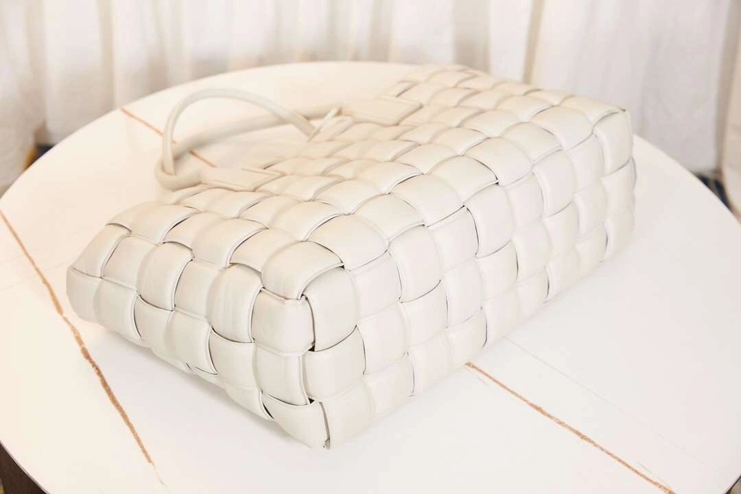 MOMO- 2 colour item：063B218E1020-2
