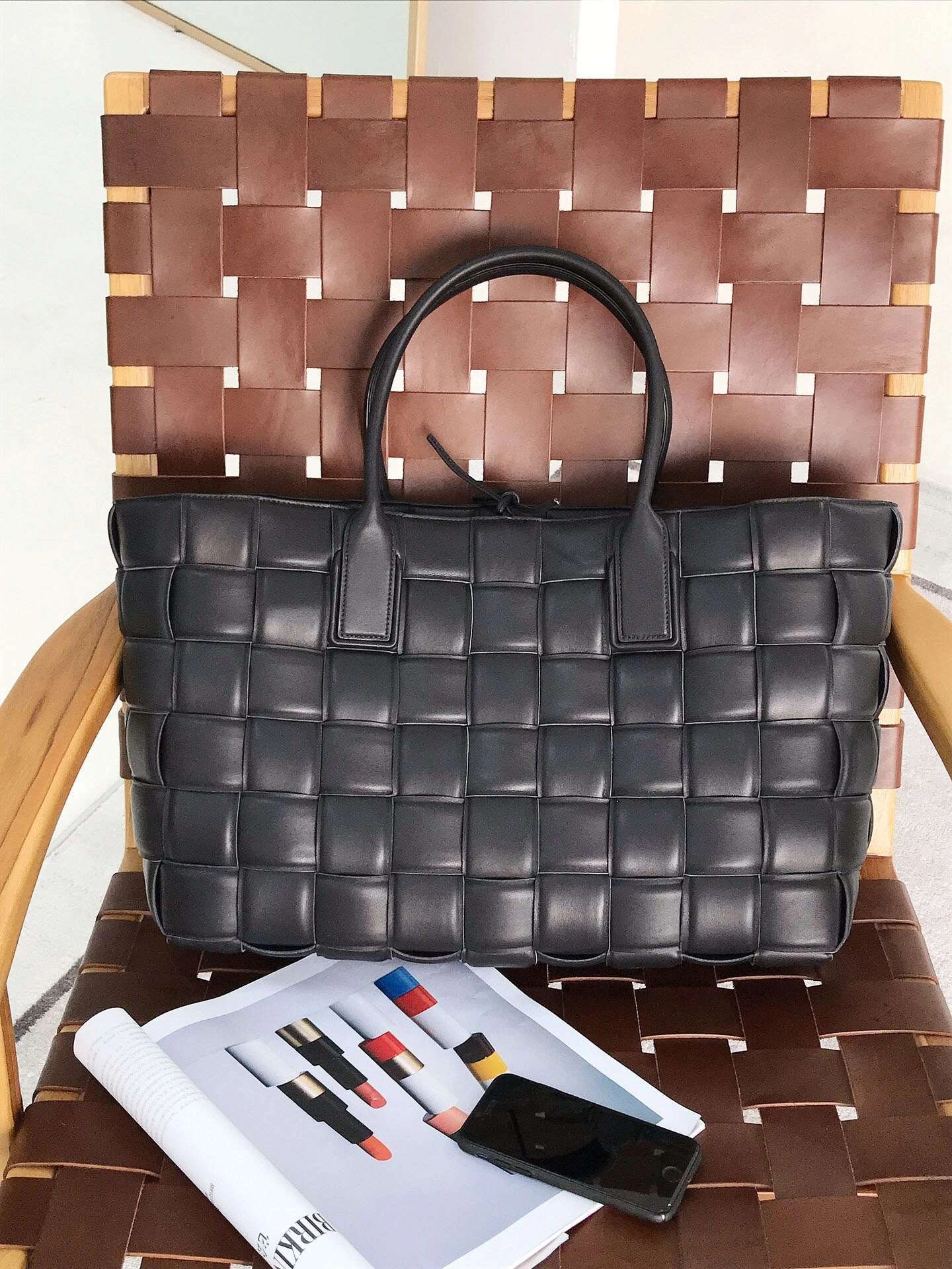 MOMO- 2 colour item：063B218E1020-2