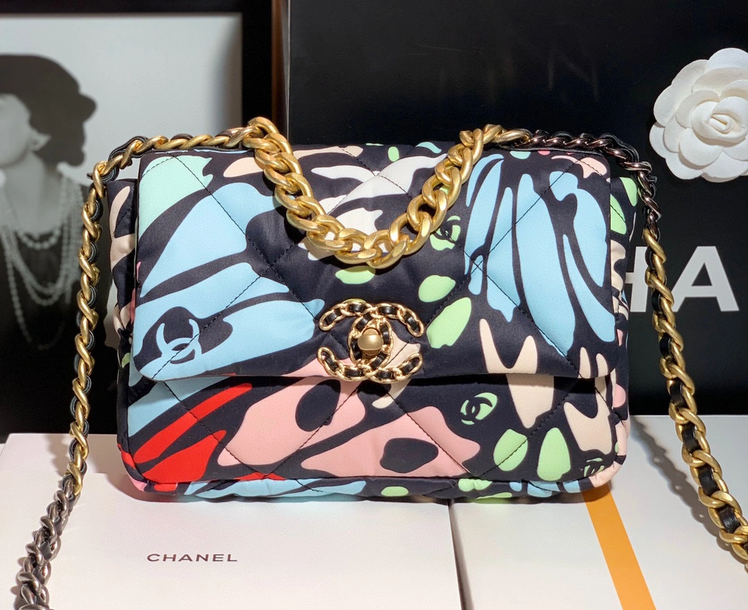 MOMO- 2022 AS1160B08136NI255 22SS 19Bag item：B-B598E1504C
