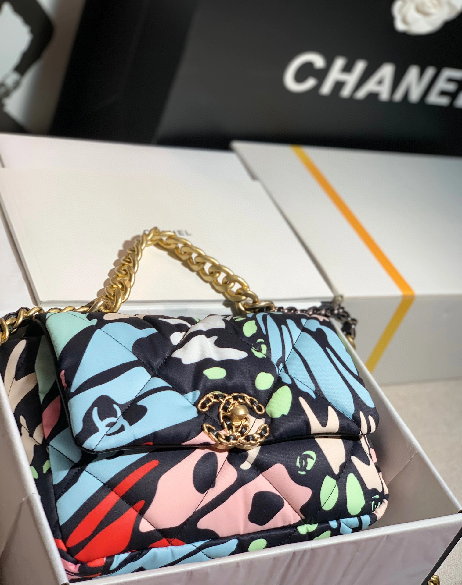 MOMO- 2022 AS1160B08136NI255 22SS 19Bag item：B-B598E1504C