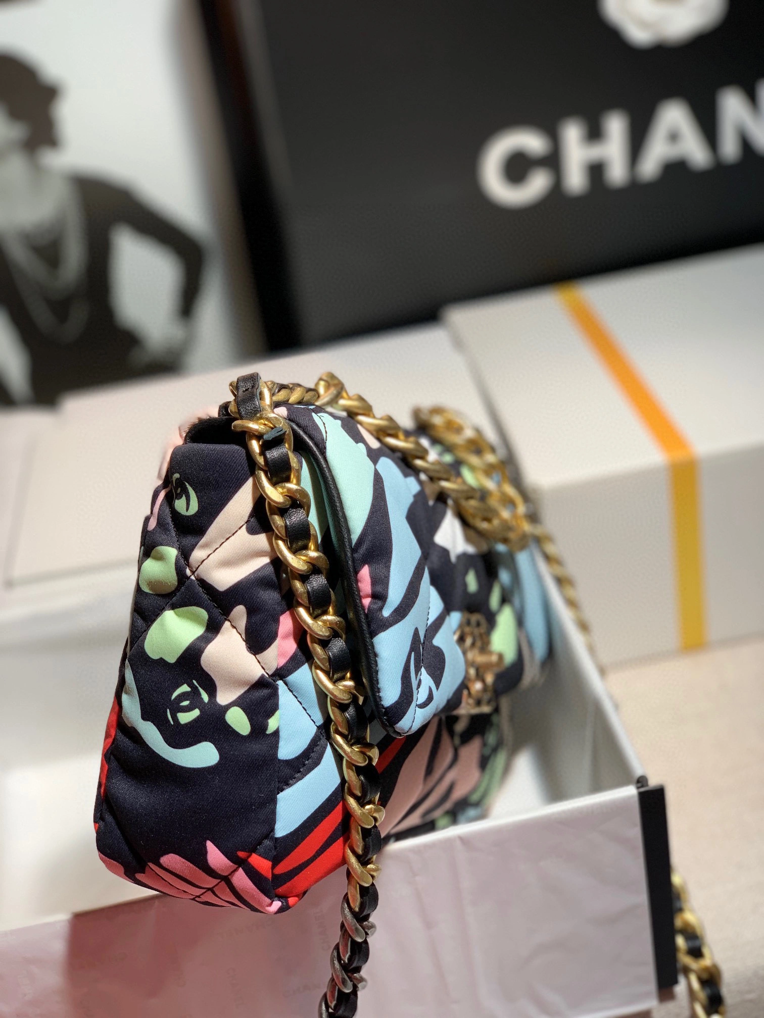 MOMO- 2022 AS1160B08136NI255 22SS 19Bag item：B-B598E1504C
