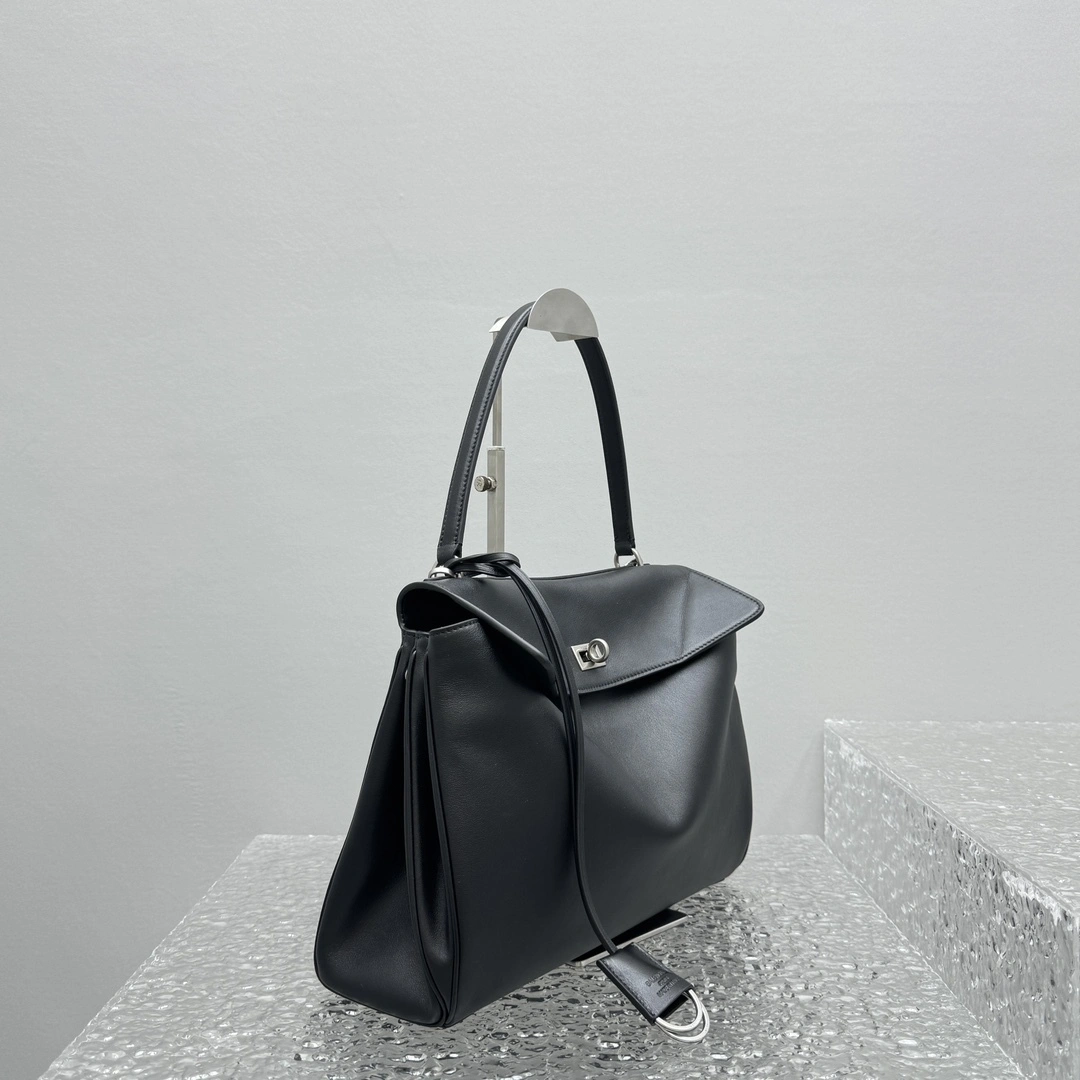 MOMO- 218593i161 7897722AA4U1000 high quality version 𝐑𝐎𝐃𝐄𝐎 item:E-B664G1716