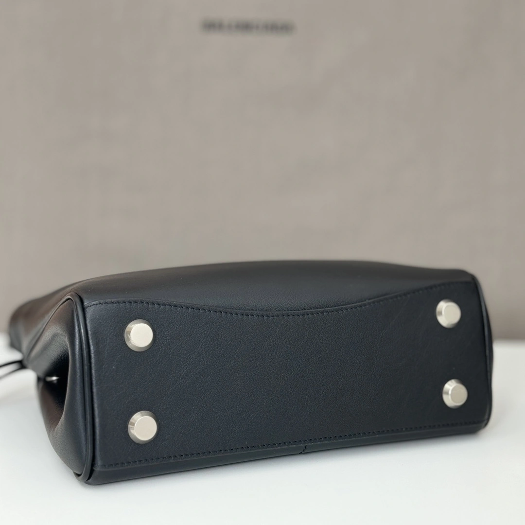 MOMO- 218593i161 7954562AA4U1000 high quality version item:D-B040I2503