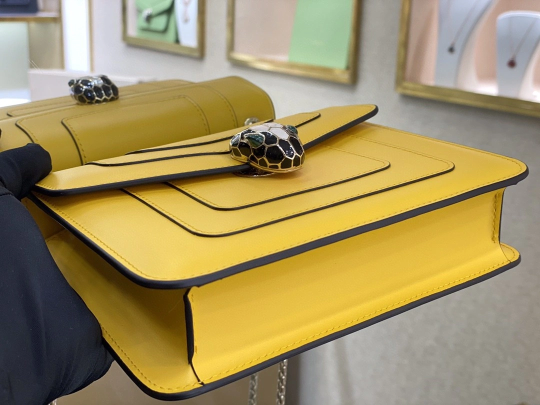 MOMO- 289650 Serpenti item : B-B000C1127