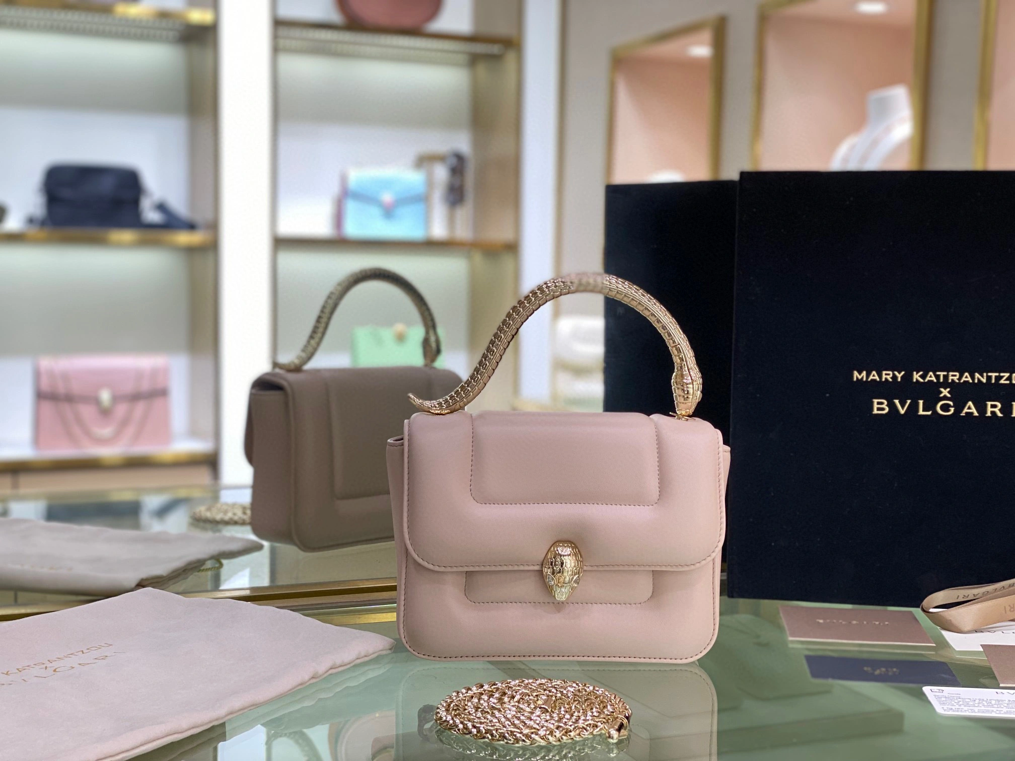MOMO- 291072 Serpenti Forever item：B-B063G1716C