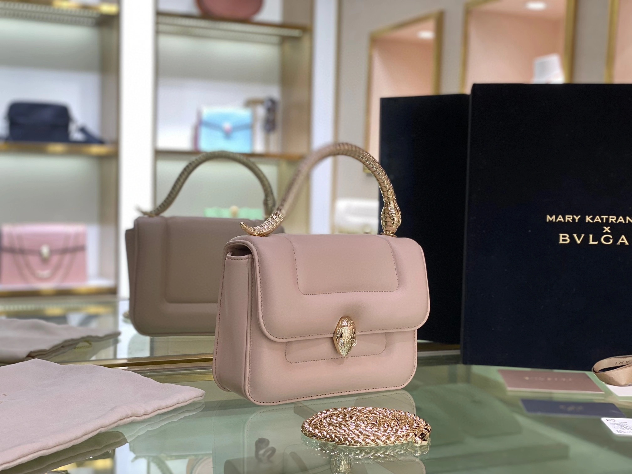 MOMO- 291072 Serpenti Forever item：B-B063G1716C