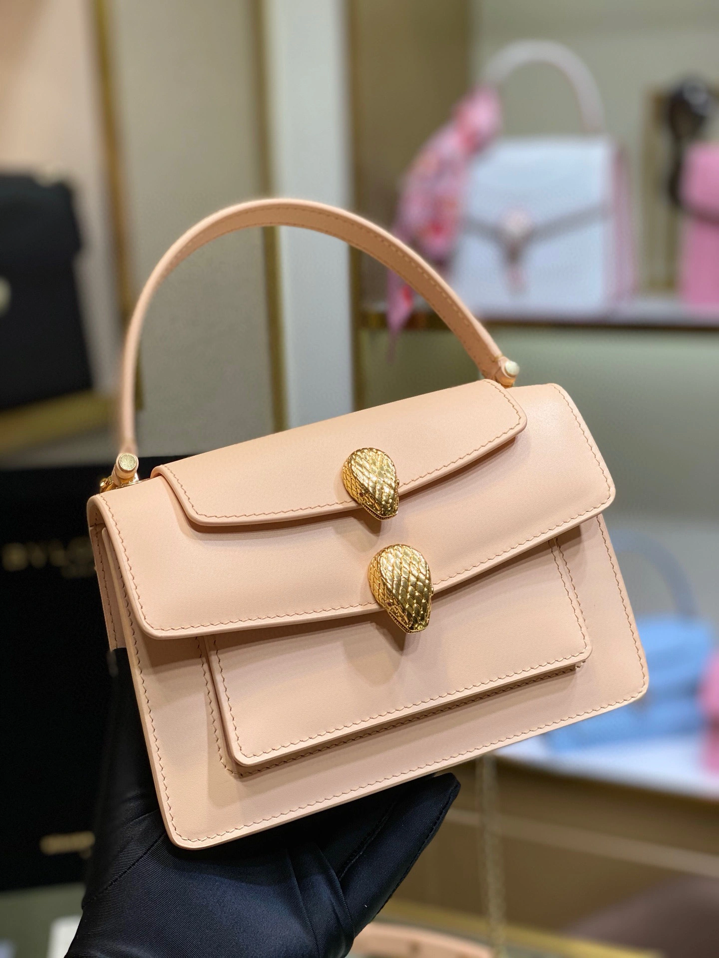 MOMO- 291171 item：B-B063G1704C