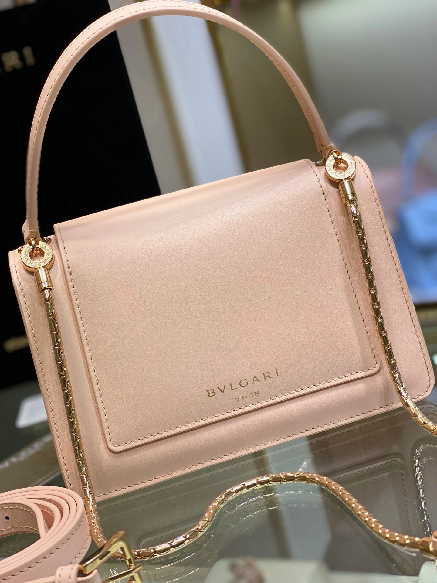 MOMO- 291171 item：B-B063G1704C
