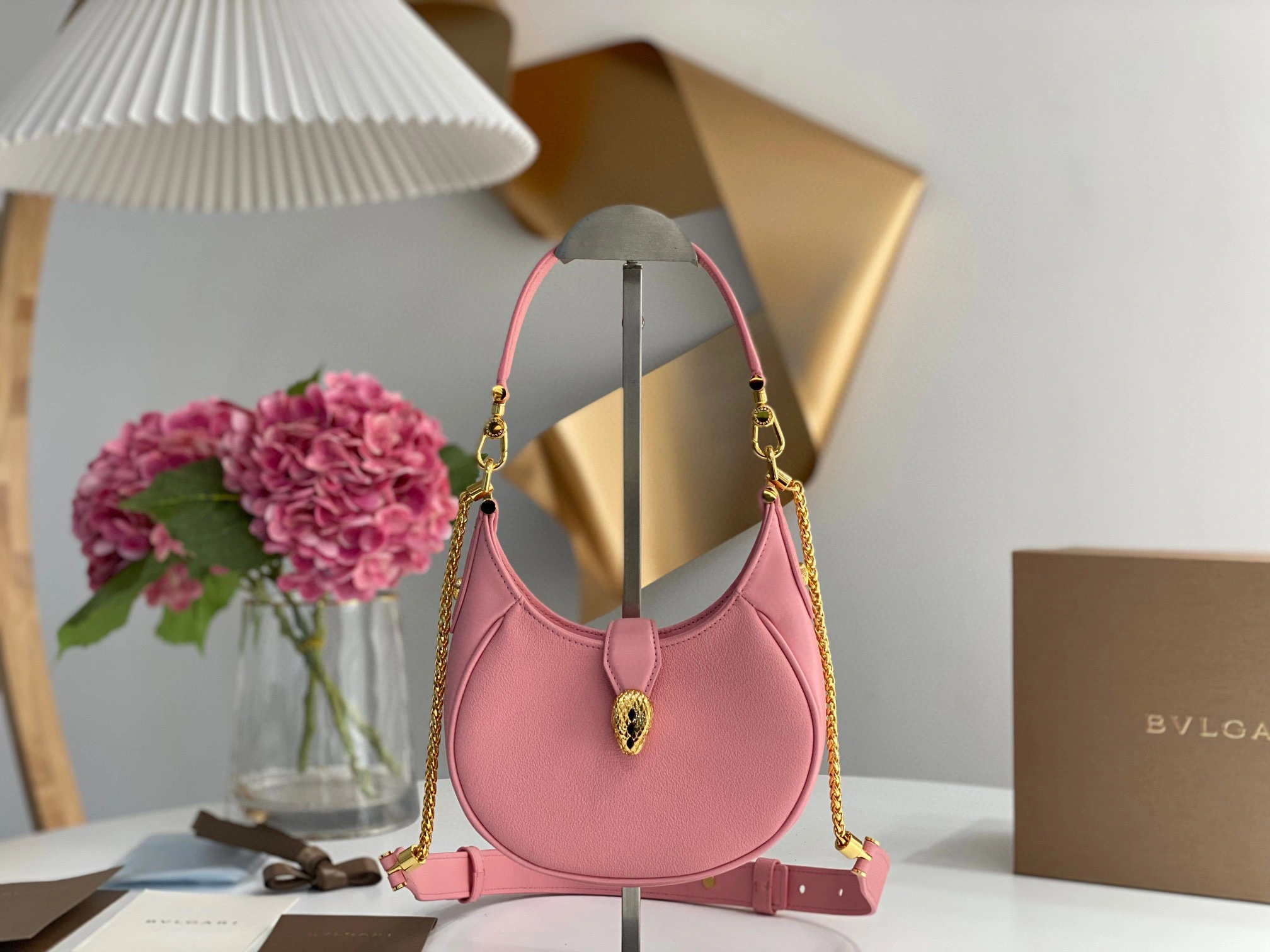 MOMO- 291632 item：B-B063G1720C