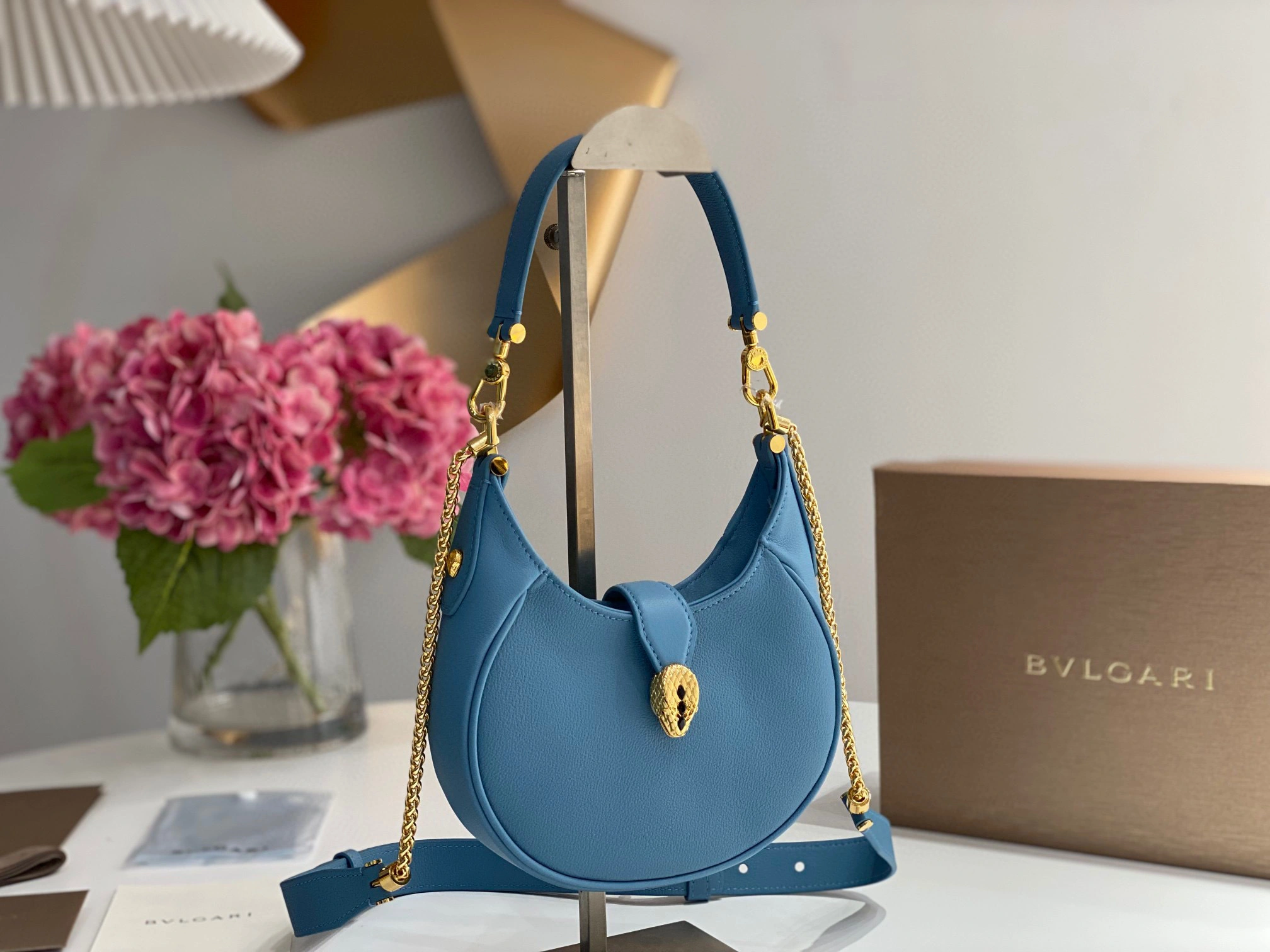 MOMO- 291634 item：B-B063G1722C