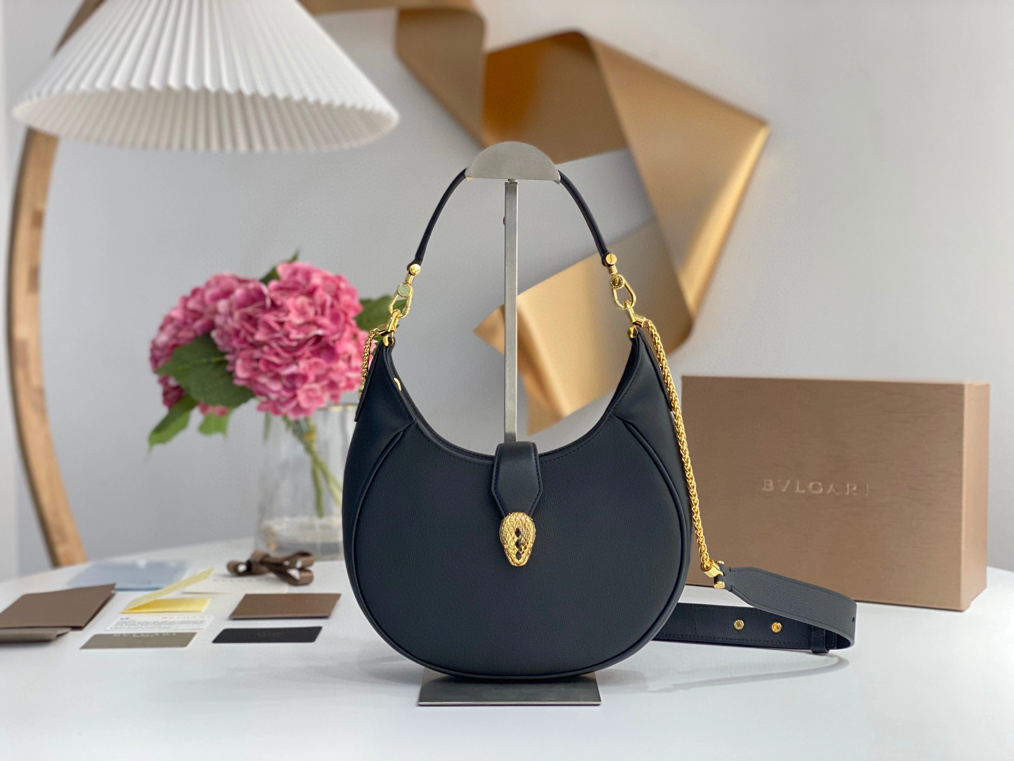 MOMO- 291636 item：B-B063G1718C