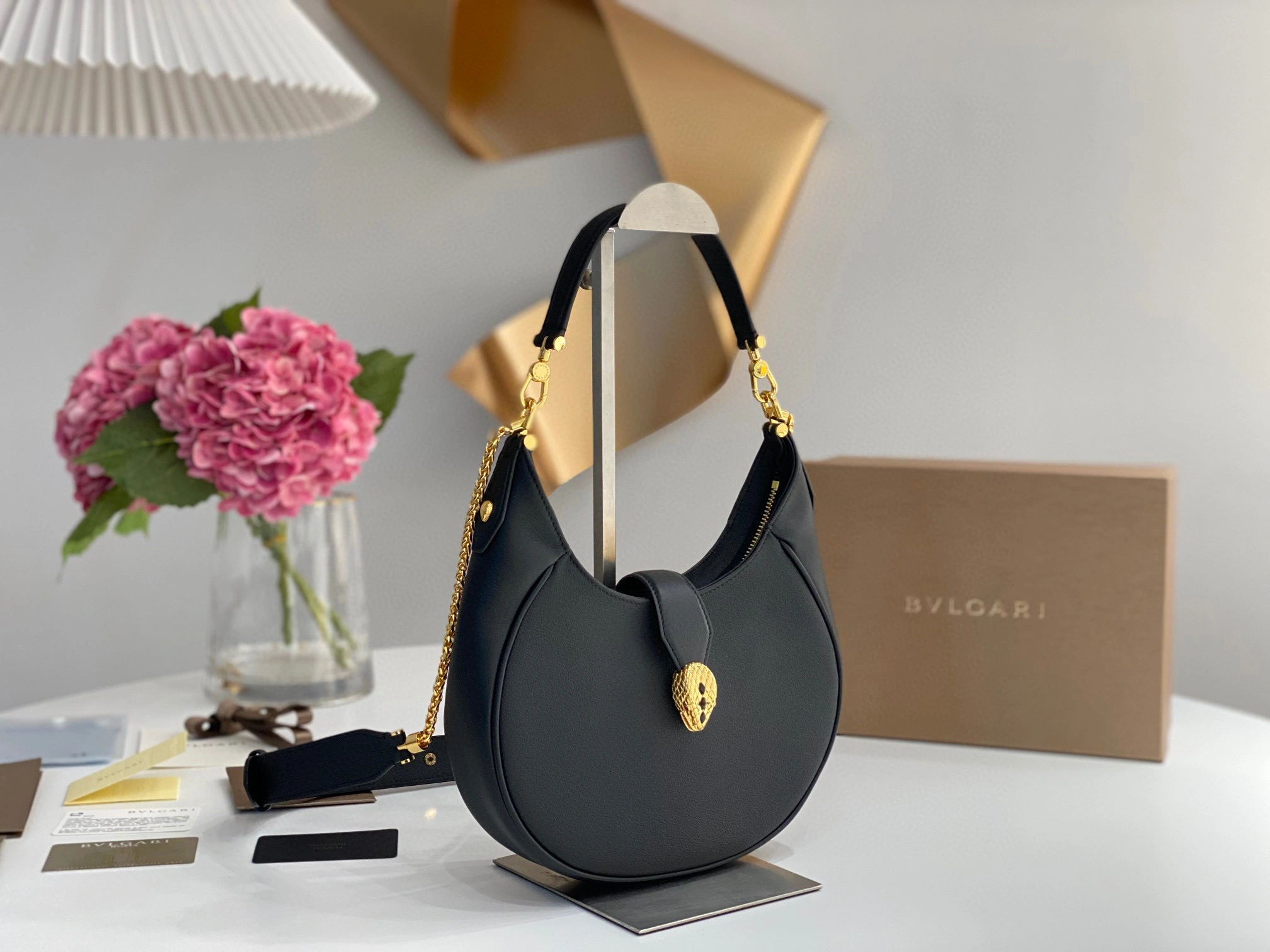 MOMO- 291636 item：B-B063G1718C