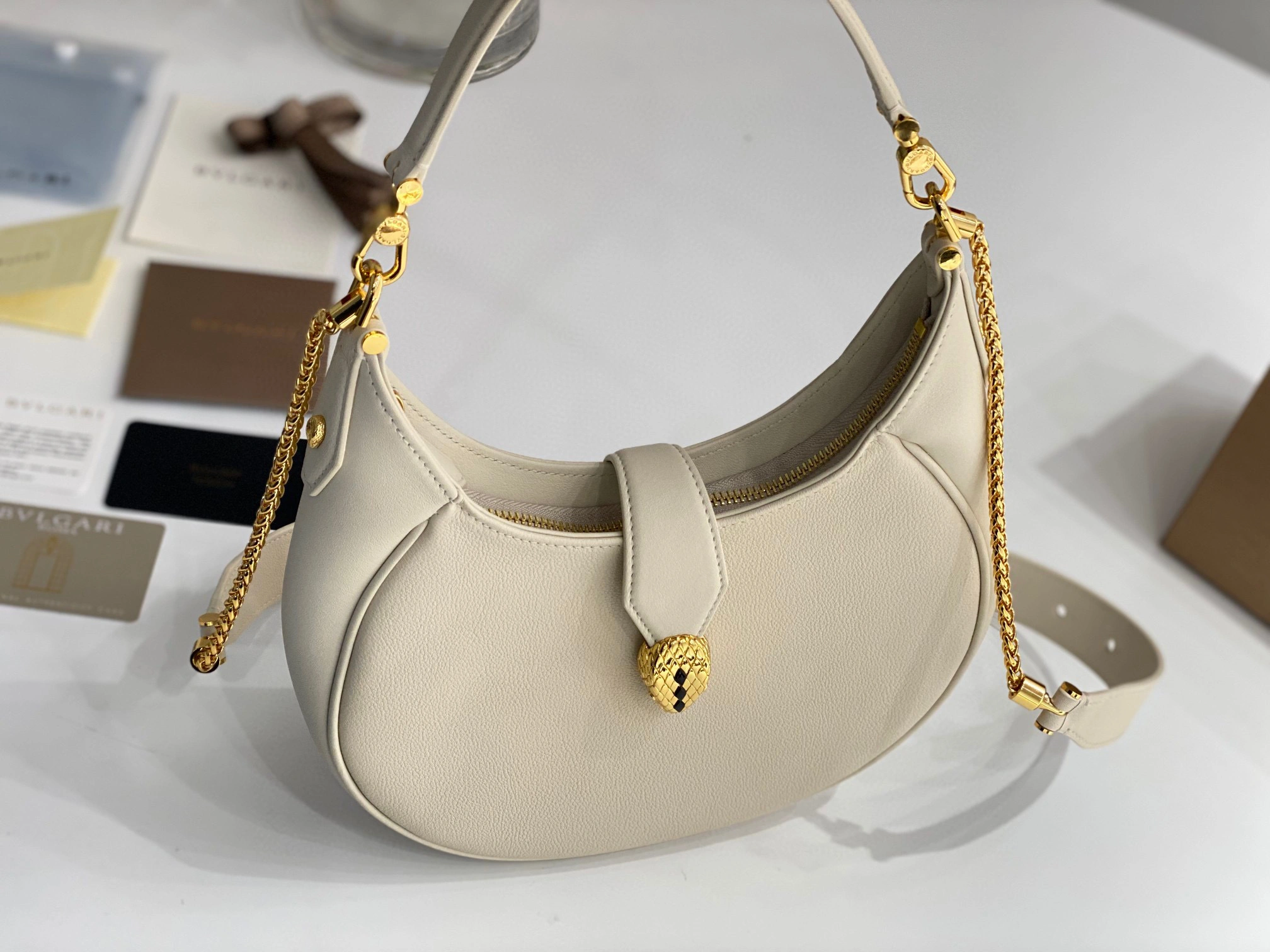 MOMO- 291639 item：B-B063G1727C