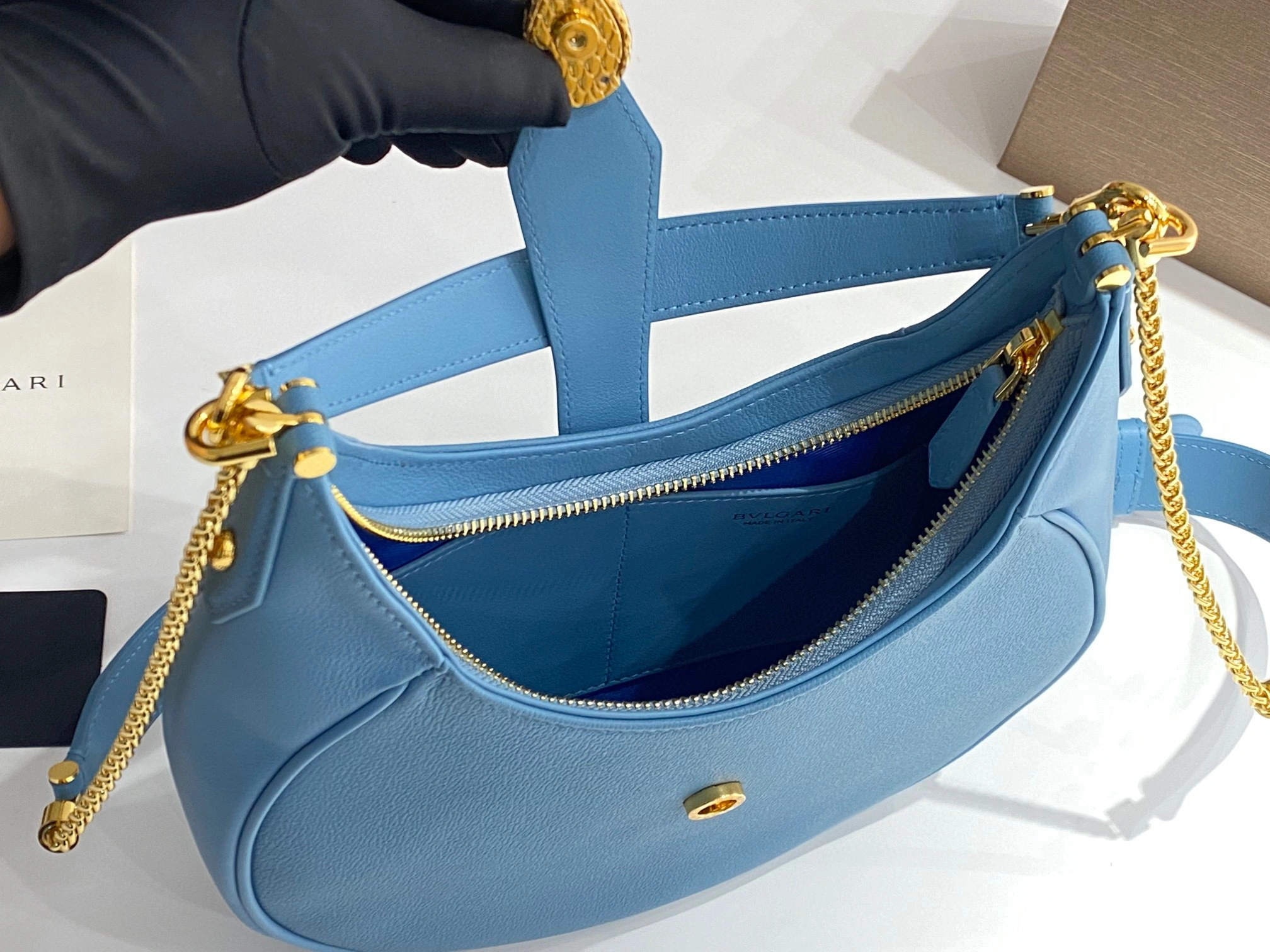 MOMO- 291640 item：B-B063G1721C