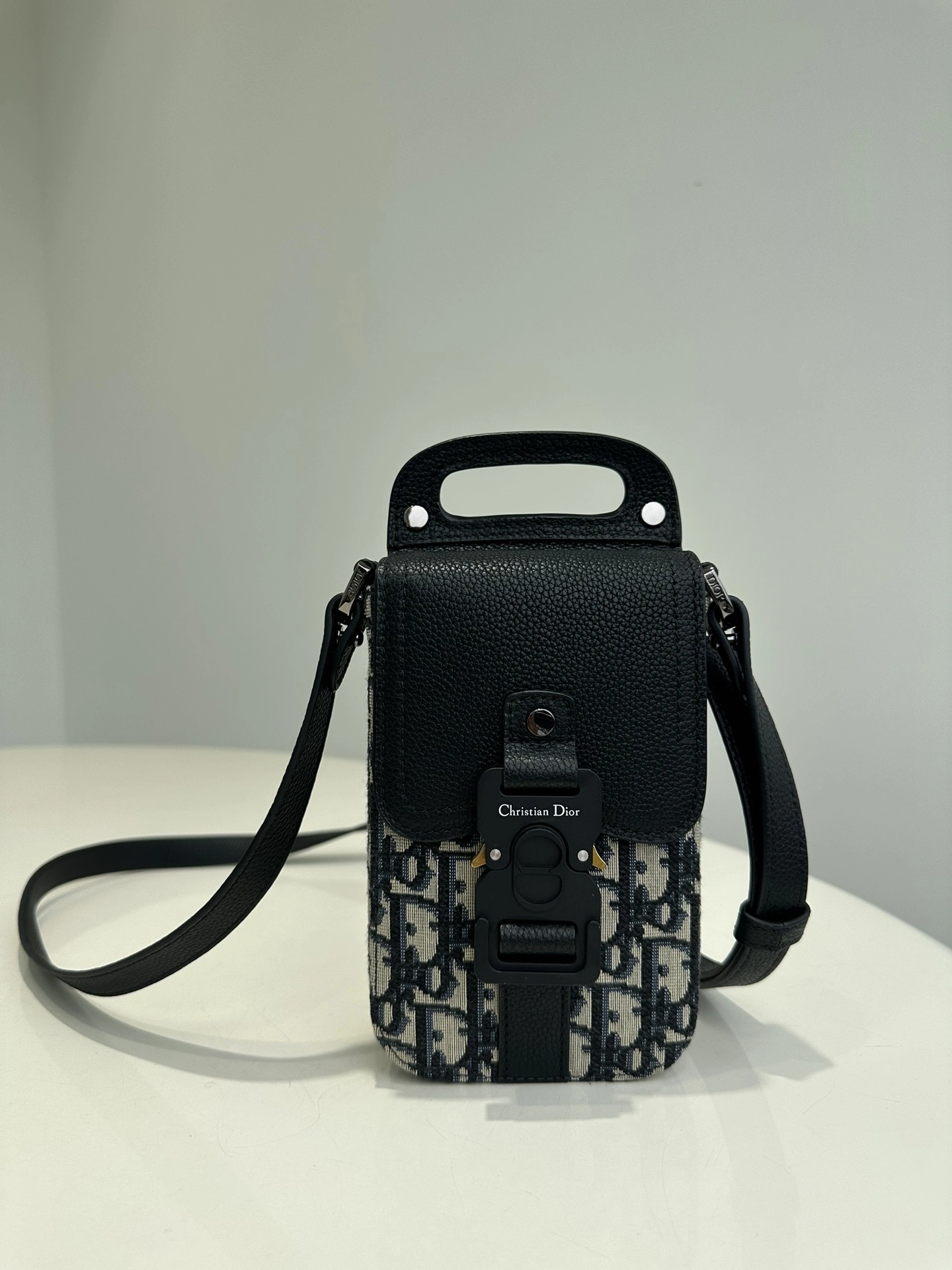 &MOMO- 2ADCA446YKS-H27E item：C-B432G2136R