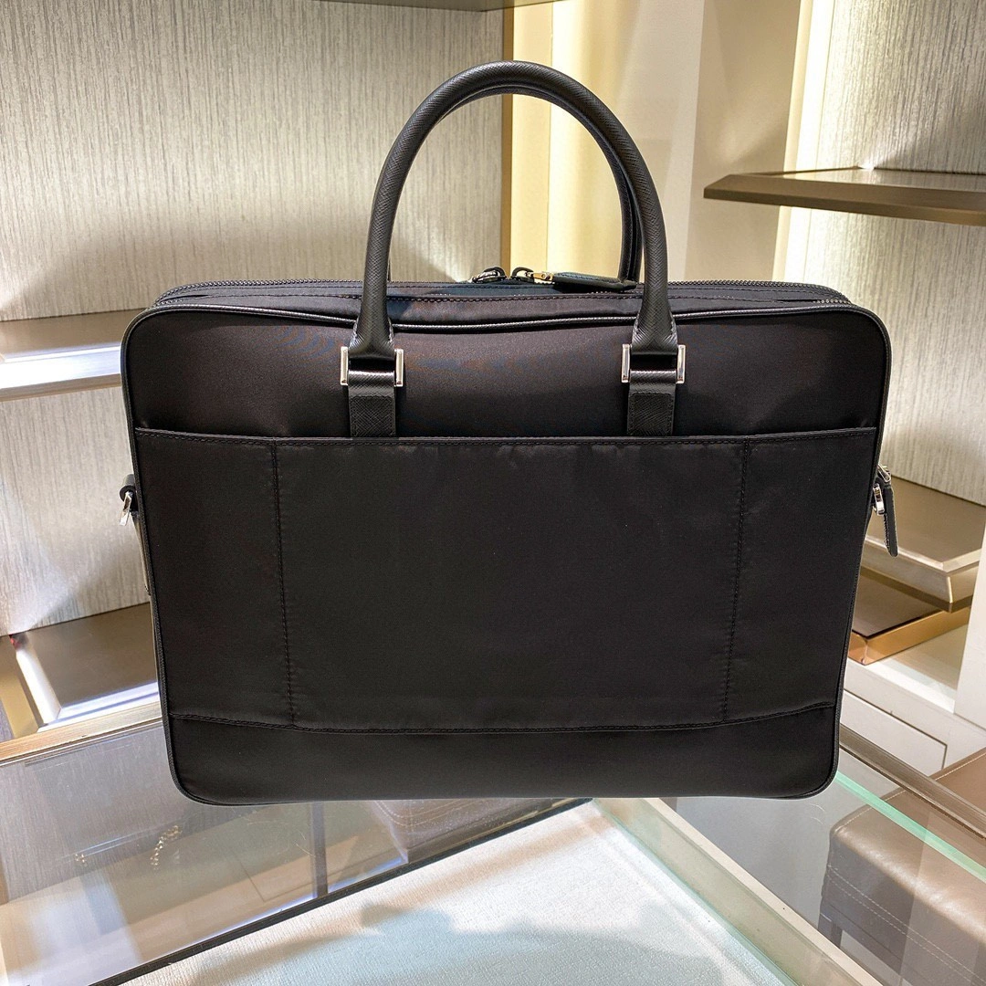 &MOMO- 2VE005-064-F0002-V-OOO cowhide Saffiano item : B-B598E1743W