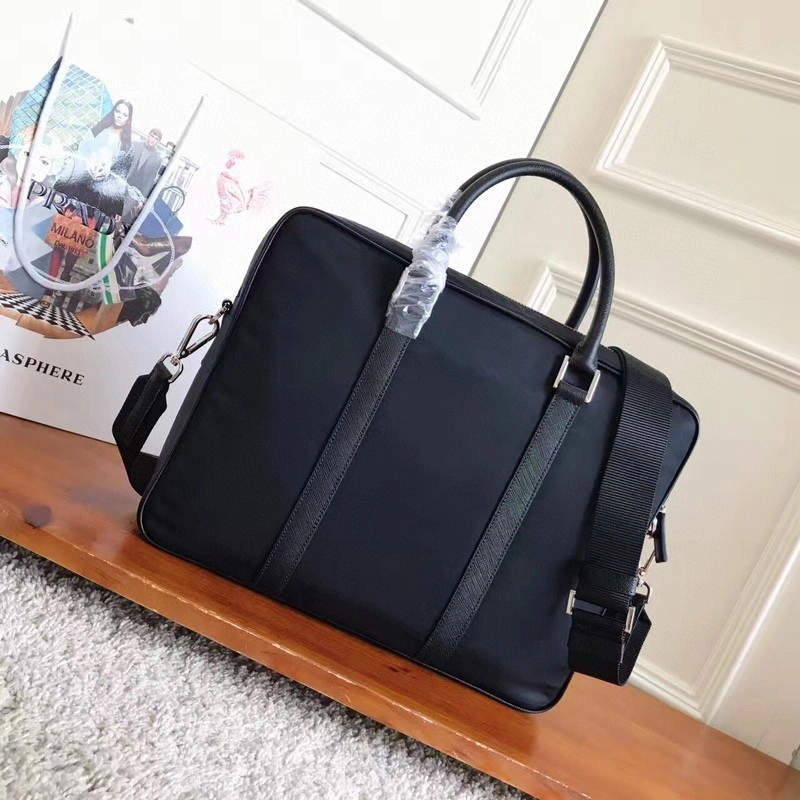 MOMO- 2VE871-064-F0002 Calfskin item : B-B598E1517W