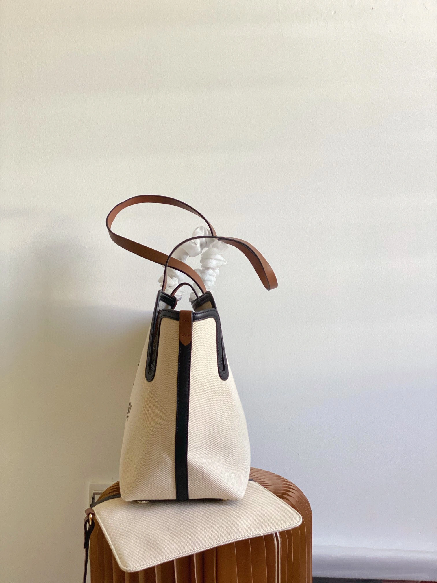 MOMO- 2colour item : A-B278L0122-2