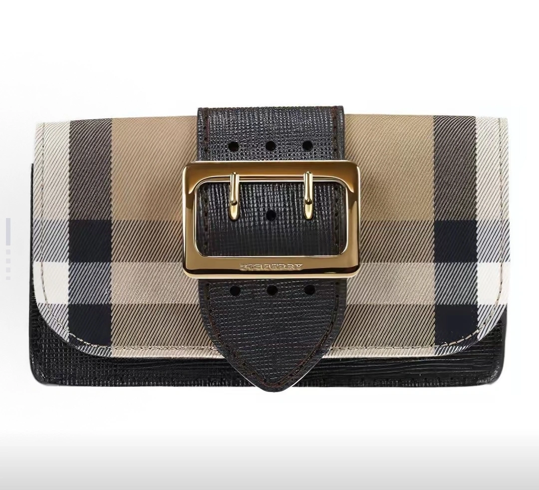 MOMO--2ur25rry 40224601 high quality version The Buckle item:E-B000L0701T
