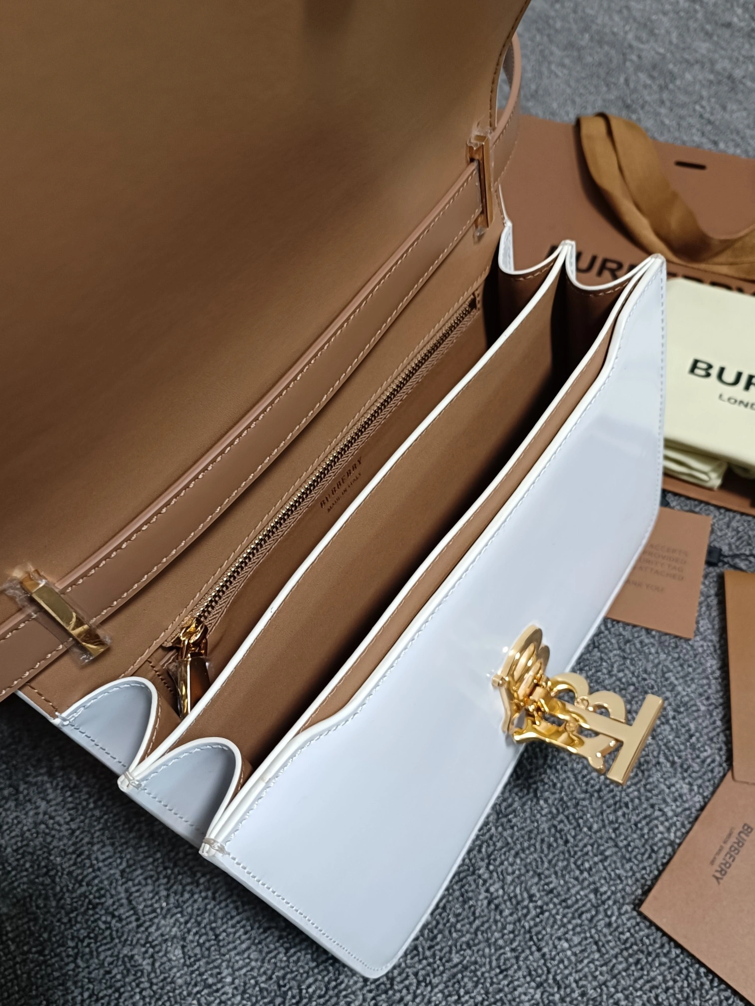 MOMO- 2ur25rry 80111991 high quality version item：E-B177I2518